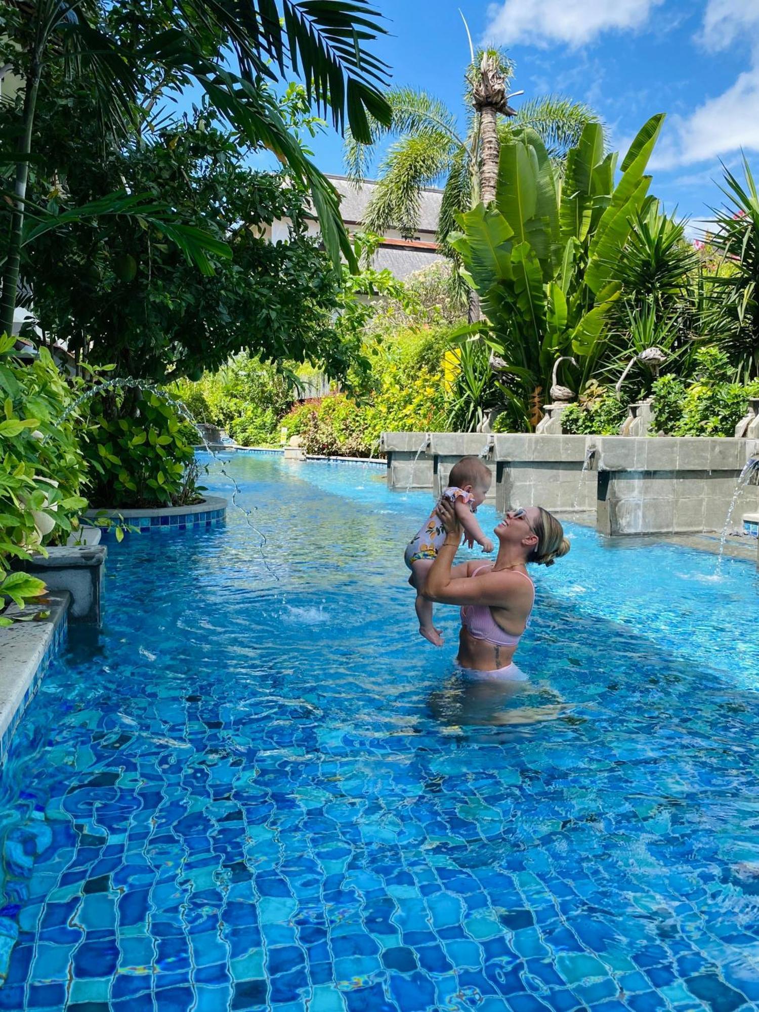 Bali Dynasty Resort Kuta Lombok Exterior foto